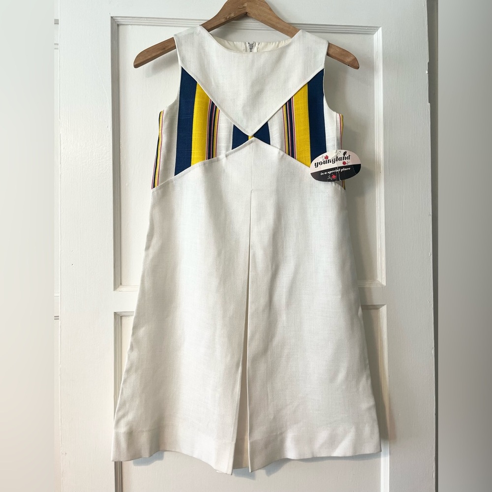 Youngland mod 60’s girls dress with tags.